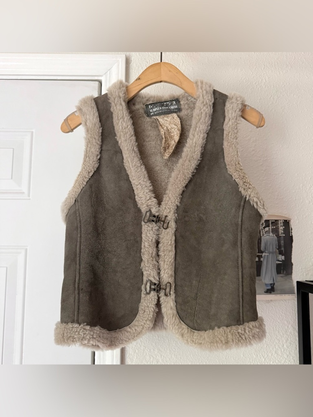 DA‎ NANG olive grey cream fur trim shearling suede leather cropped vest jacket
